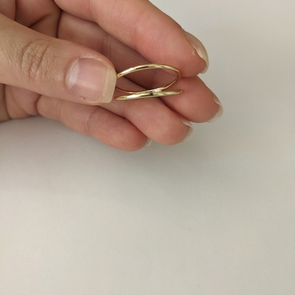 Gold Tone Double Ring - Picture 3 of 5